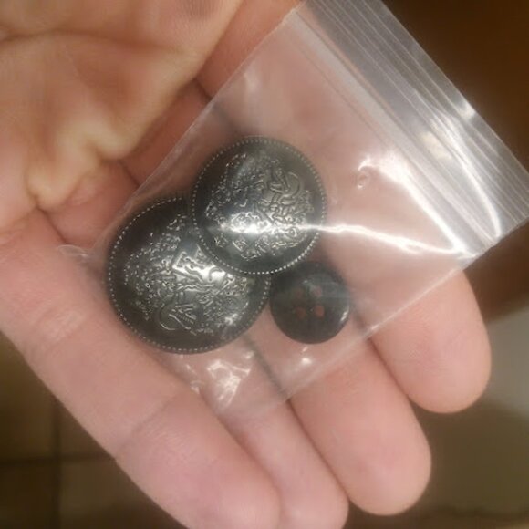 VINCE CAMUTO | Double Breasted Wool Blend Belted Heavy Trench Coat Winter Jacket - Picture 14 of 16